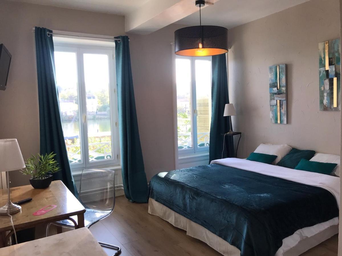 Ô Petit Nice Neuville-sur-Saône Exterior foto